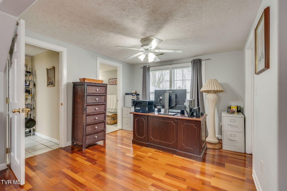 Photo #8: 344 Astor Street
