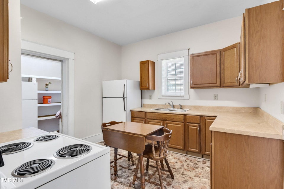 Photo #7: 41144 Morgan Avenue