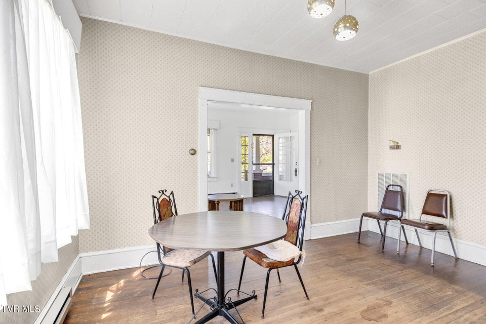 Photo #9: 41144 Morgan Avenue