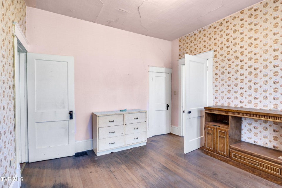 Photo #15: 41144 Morgan Avenue