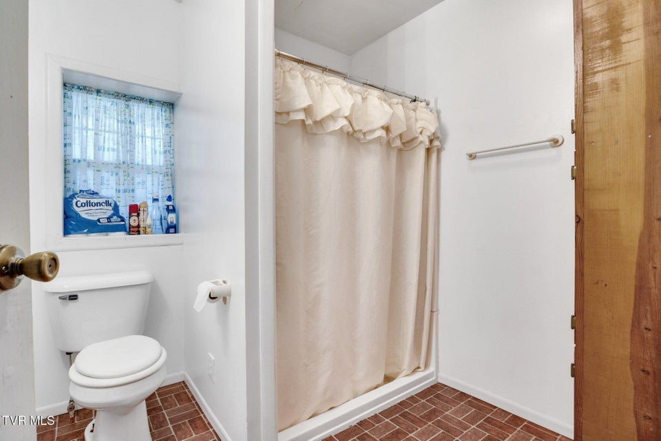 Photo #19: 41144 Morgan Avenue