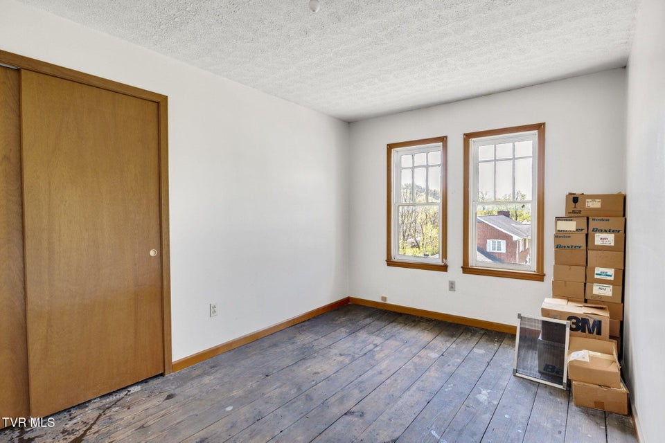 Photo #26: 41144 Morgan Avenue