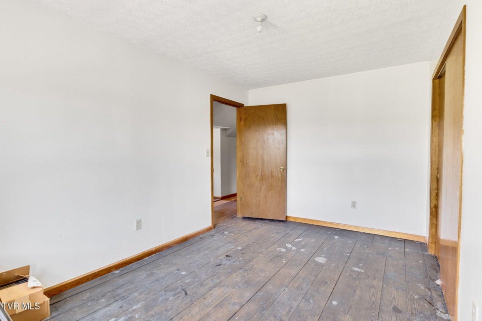Photo #27: 41144 Morgan Avenue