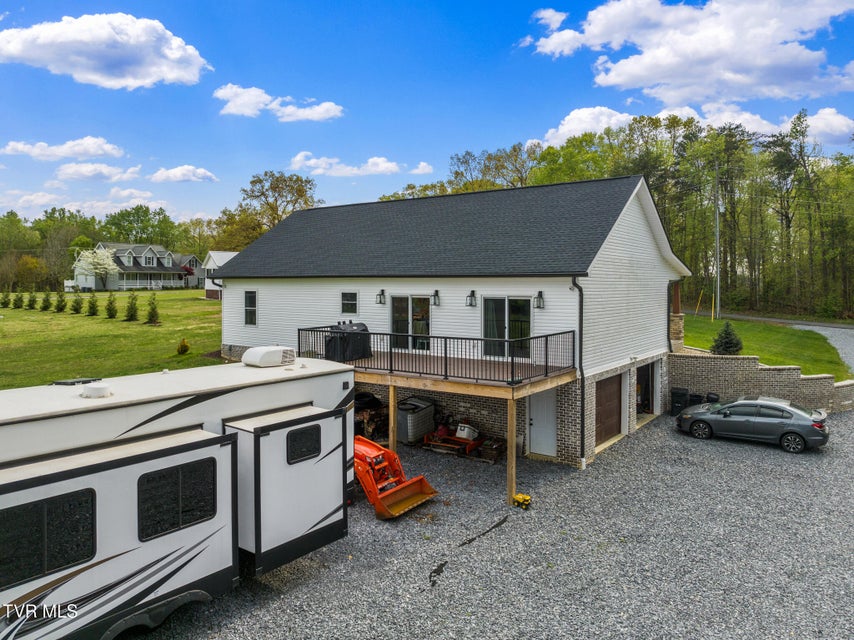 Photo #7: 335 Bonne Vista Drive