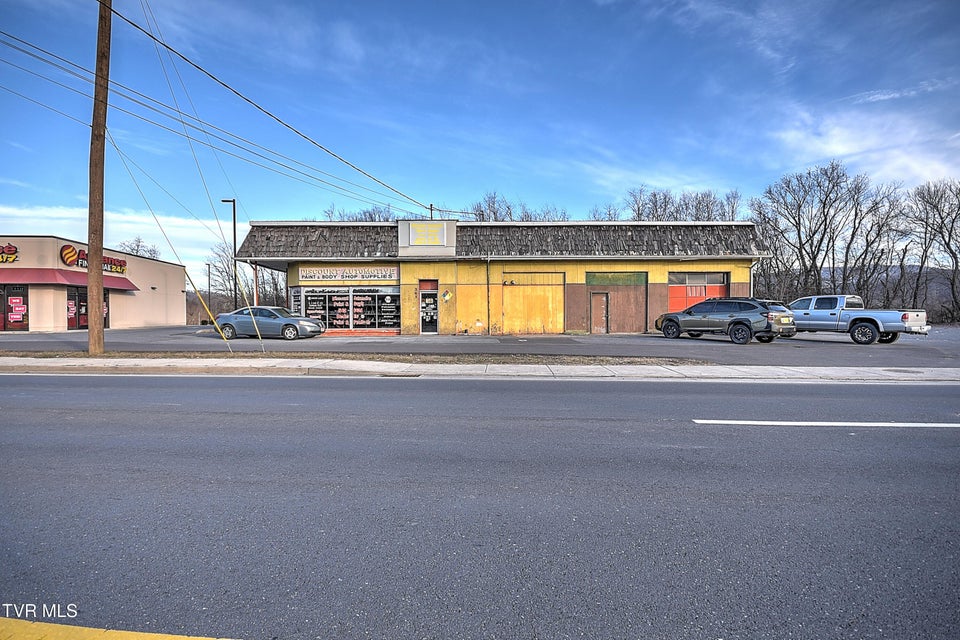 Photo #11: 365 Elk Avenue