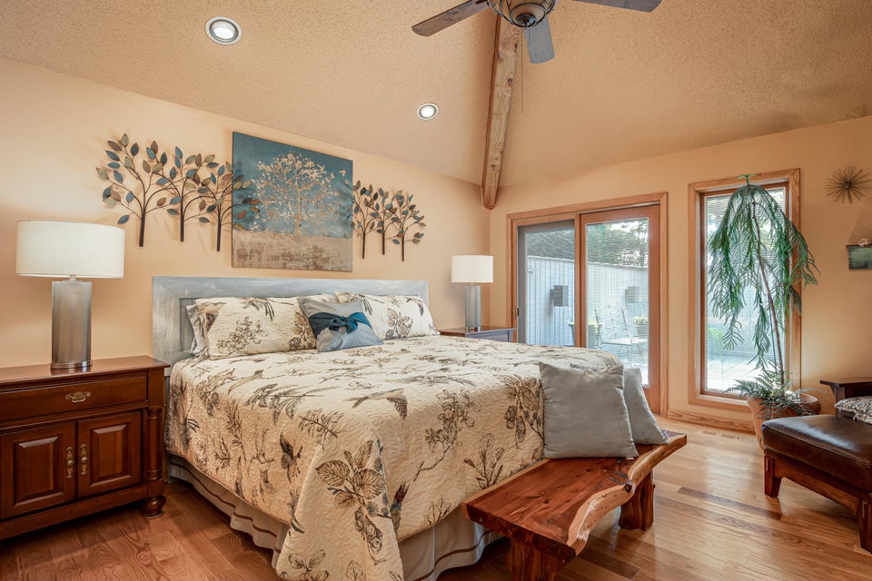 Photo #5: 485 Woodway Drive