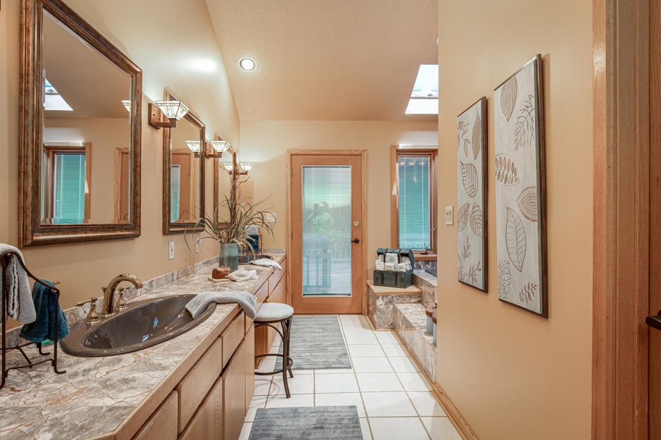 Photo #6: 485 Woodway Drive