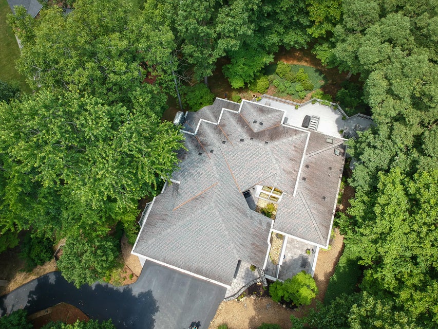 Photo #10: 485 Woodway Drive