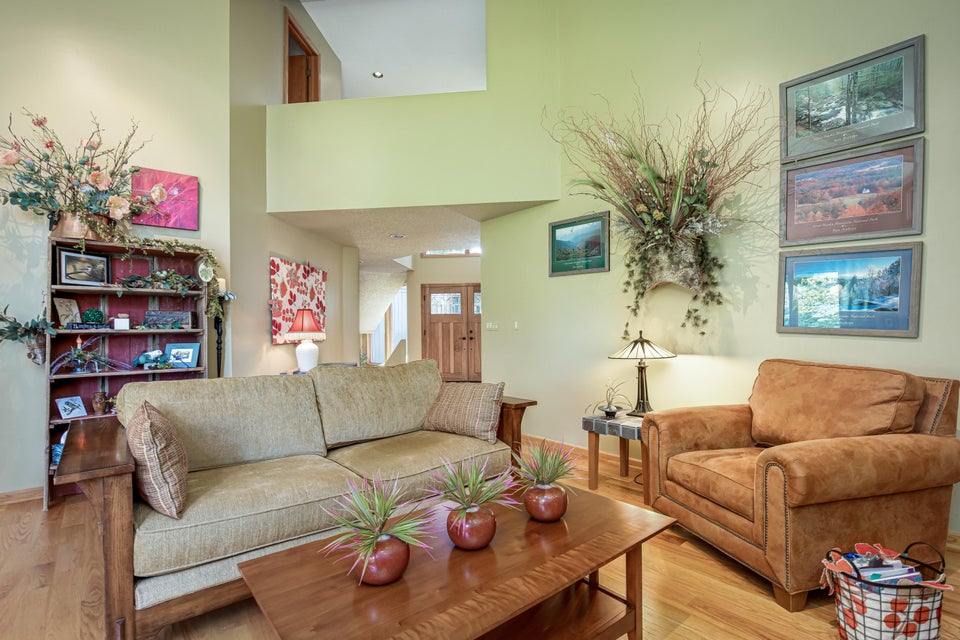 Photo #18: 485 Woodway Drive