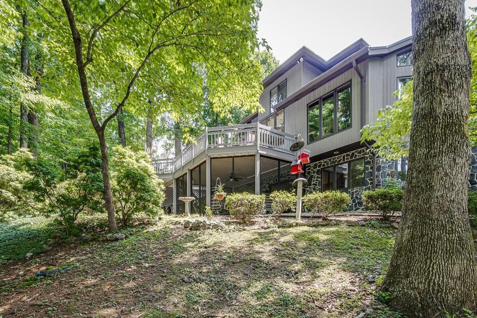Photo #48: 485 Woodway Drive
