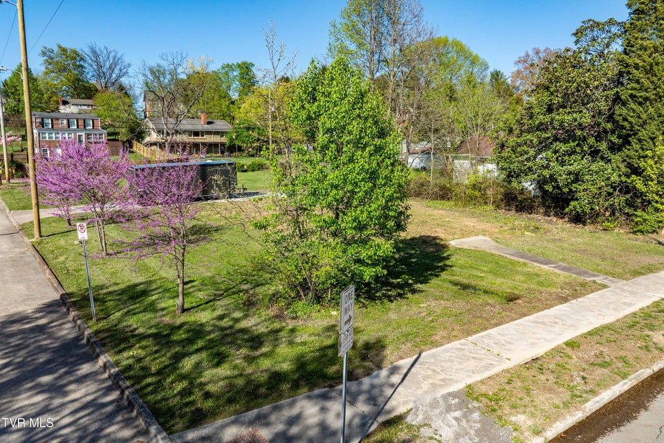 Photo #11: 1102 Catawba Street