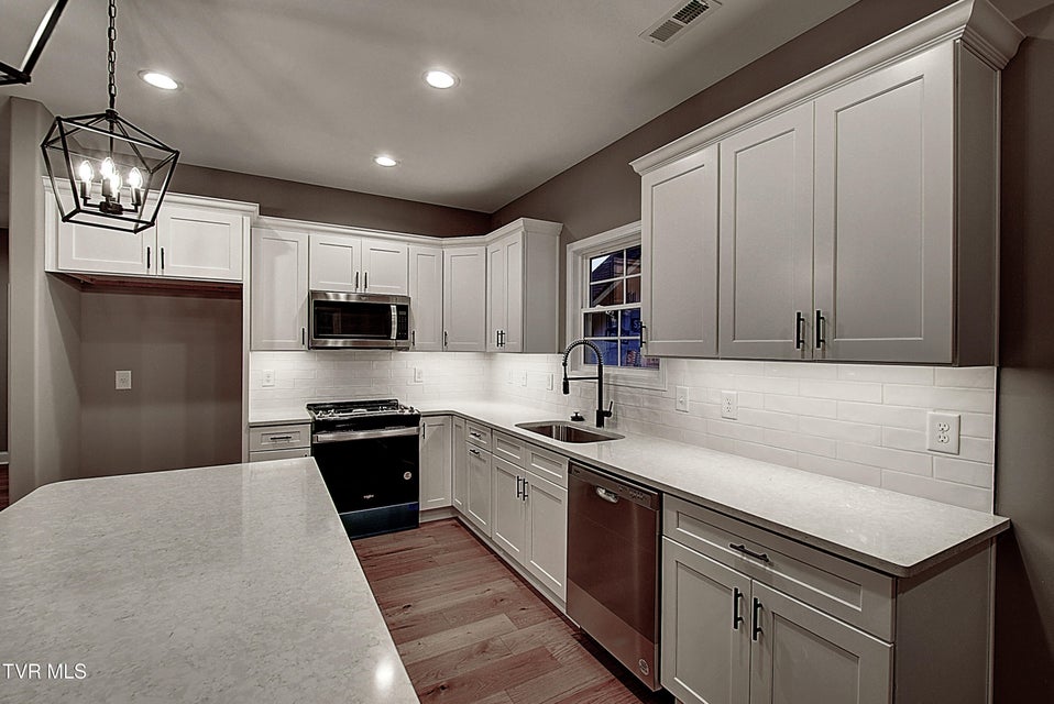 Photo #11: 249 Dry Kiln Court