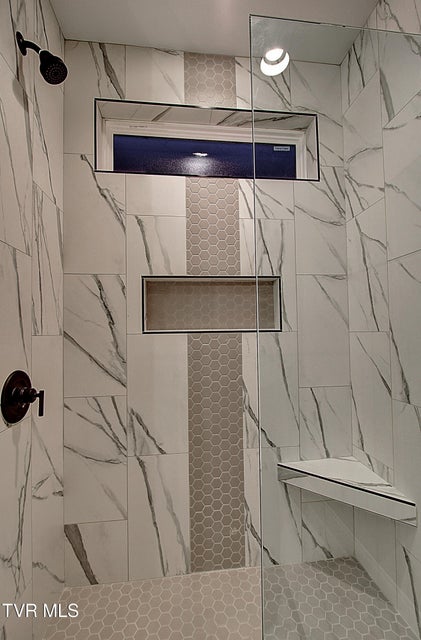 Photo #19: 249 Dry Kiln Court