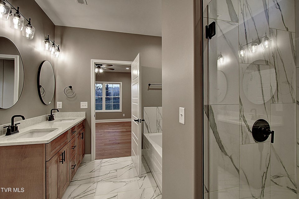Photo #17: 249 Dry Kiln Court
