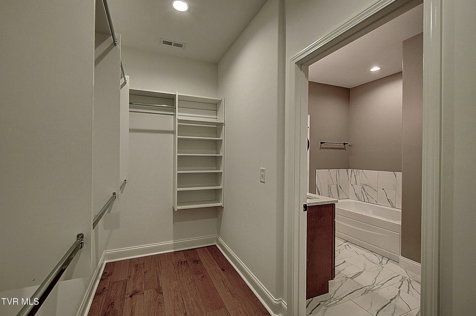Photo #20: 249 Dry Kiln Court