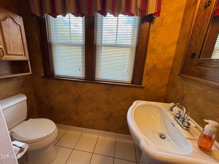 Photo #35: 2117 Alto Street