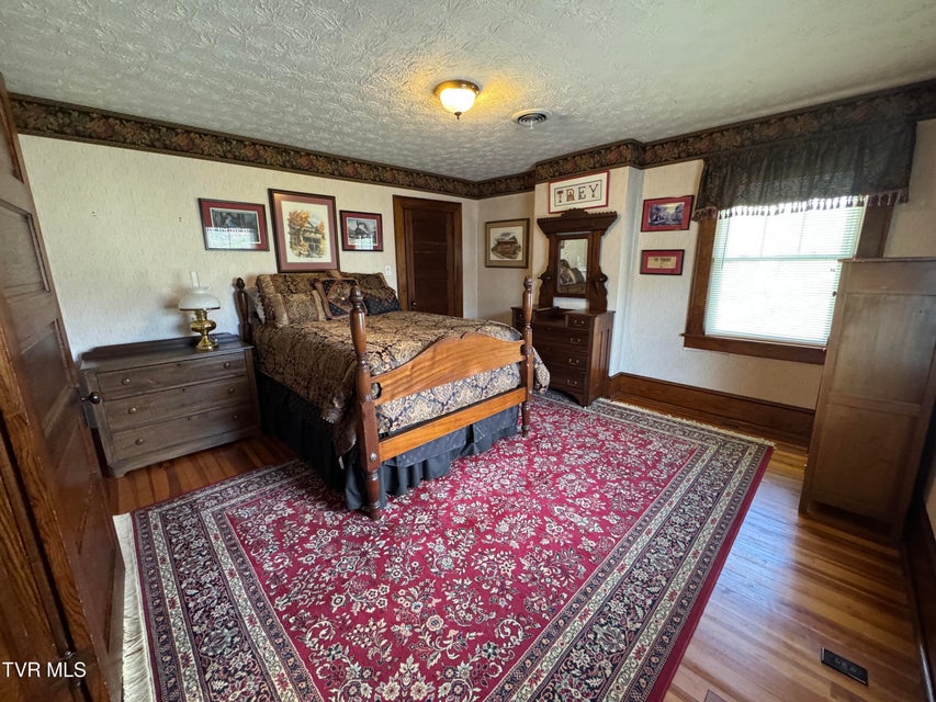Photo #37: 2117 Alto Street