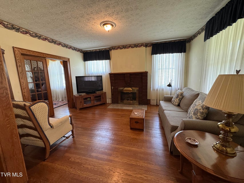 Photo #13: 2117 Alto Street