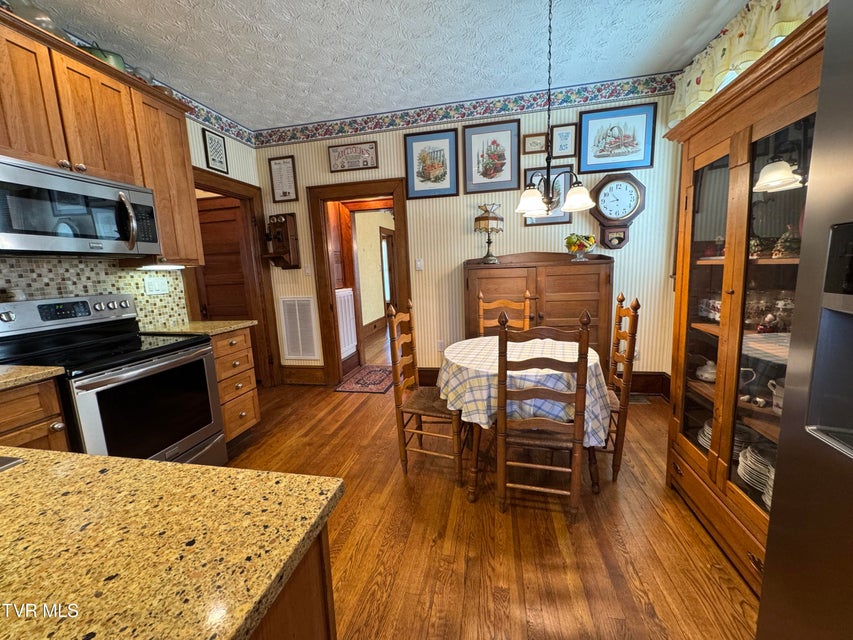 Photo #20: 2117 Alto Street