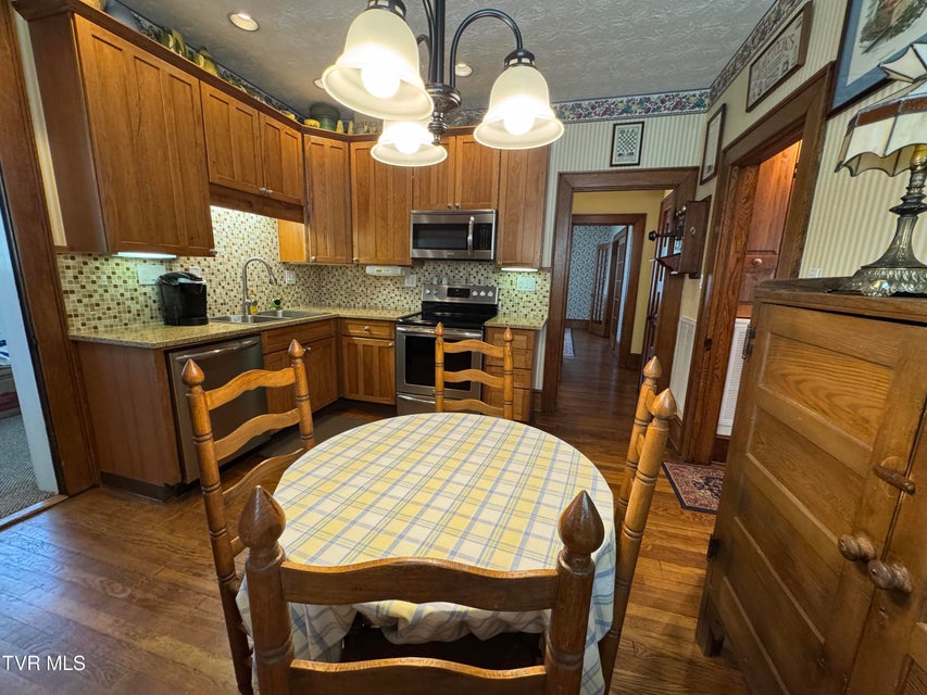 Photo #18: 2117 Alto Street