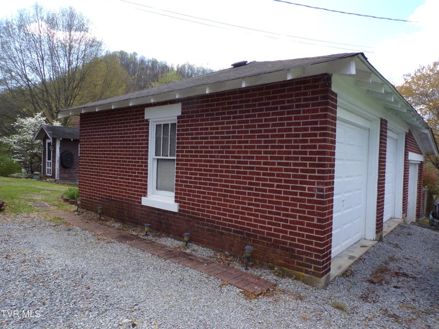 Photo #9: 2117 Alto Street
