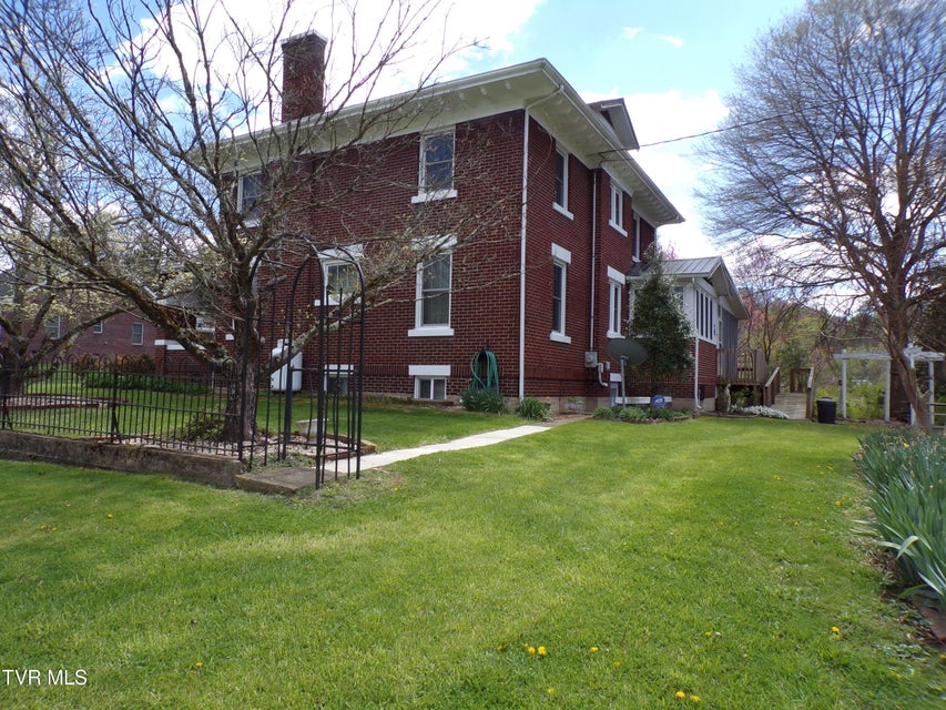 Photo #5: 2117 Alto Street