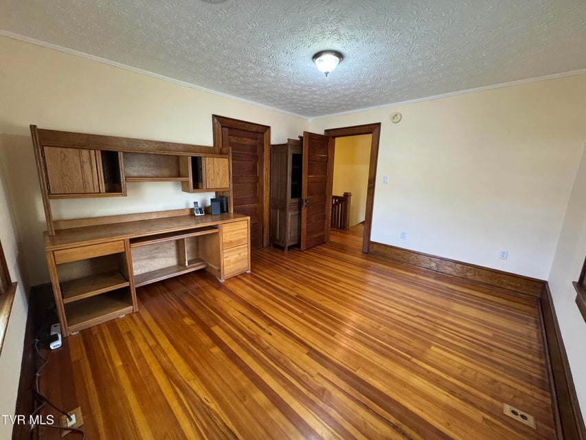 Photo #33: 2117 Alto Street