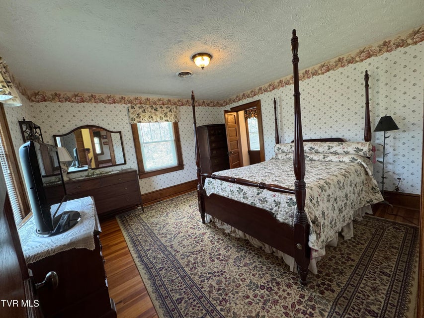Photo #41: 2117 Alto Street