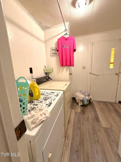 Photo #22: 410 4th Avenue