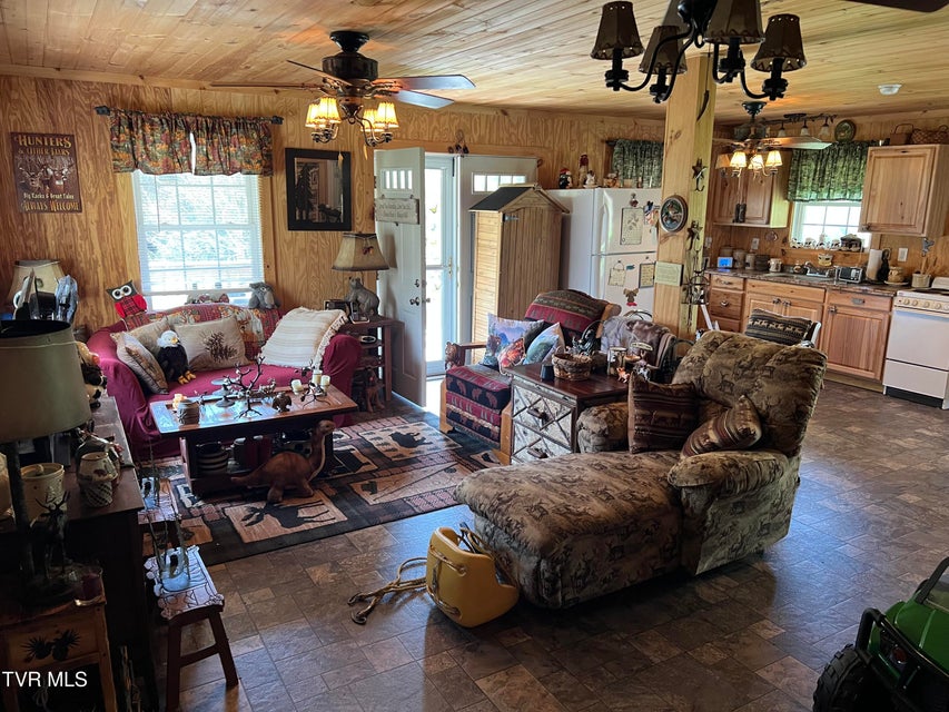 Photo #13: 14251 Nickelsville Hwy. Highway