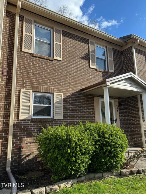 Photo #3: 444 Woodland Court