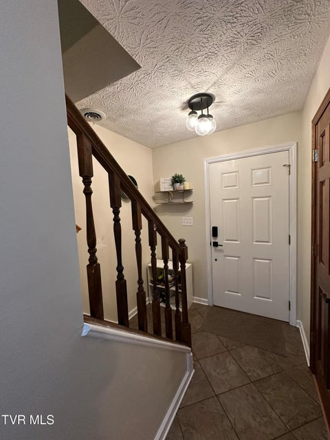 Photo #5: 444 Woodland Court