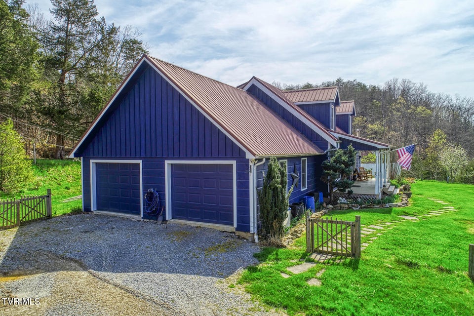 Photo #3: 951 Sweet Creek Road