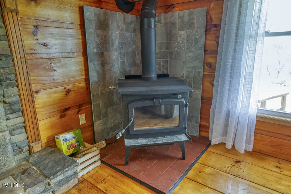 Photo #8: 951 Sweet Creek Road