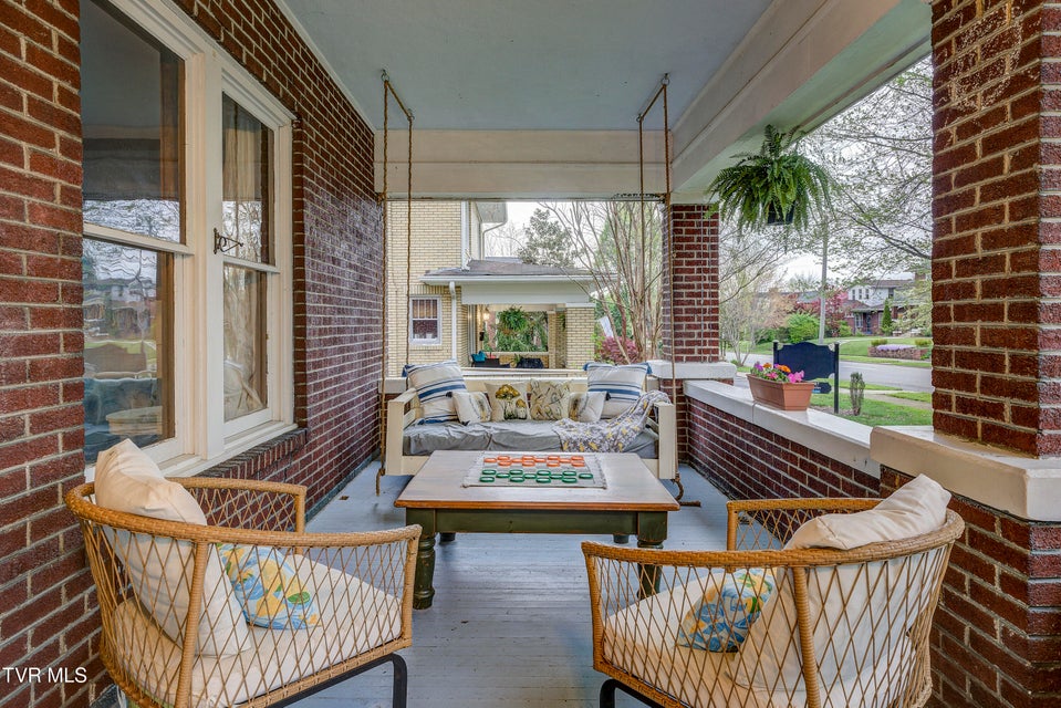 Photo #7: 601 Unaka Avenue