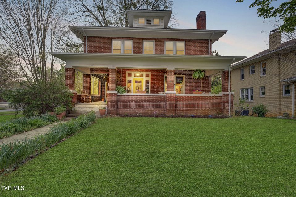 Photo #2: 601 Unaka Avenue