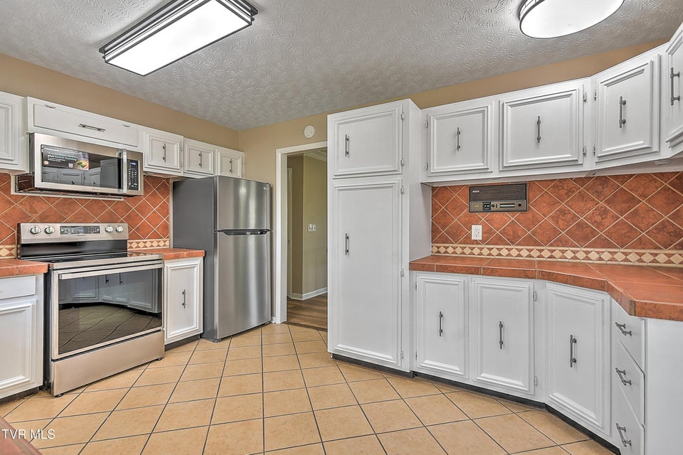 Photo #20: 4828 Lake Park Court