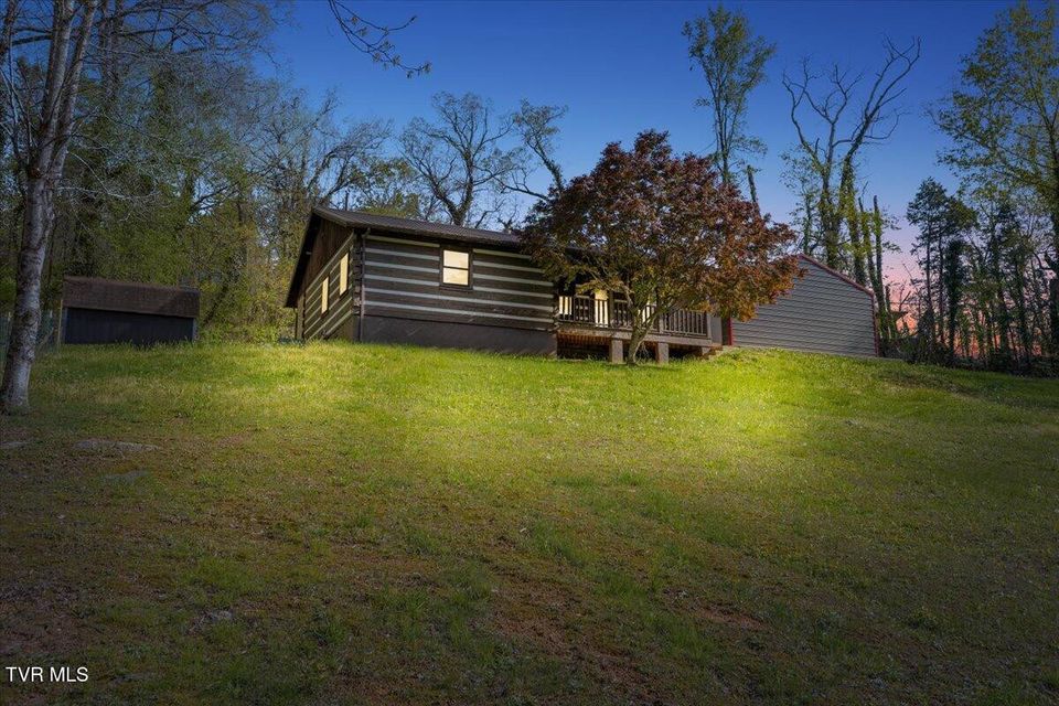 Photo #3: 410 Cliffwood Drive