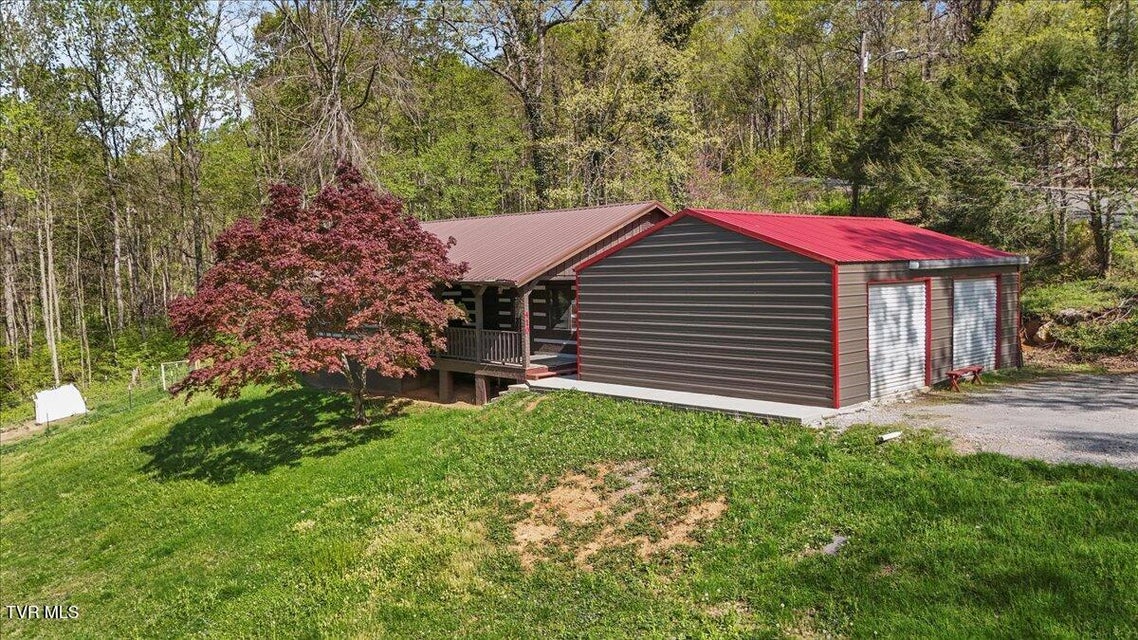 Photo #8: 410 Cliffwood Drive