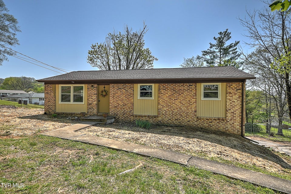Photo #37: 136 Haywood Drive