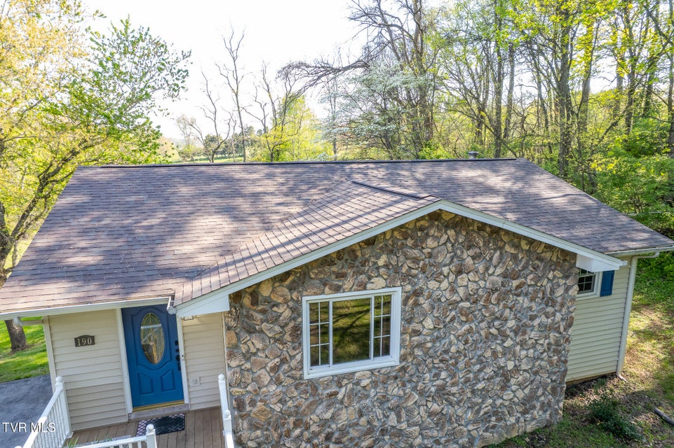Photo #3: 190 Highland Road