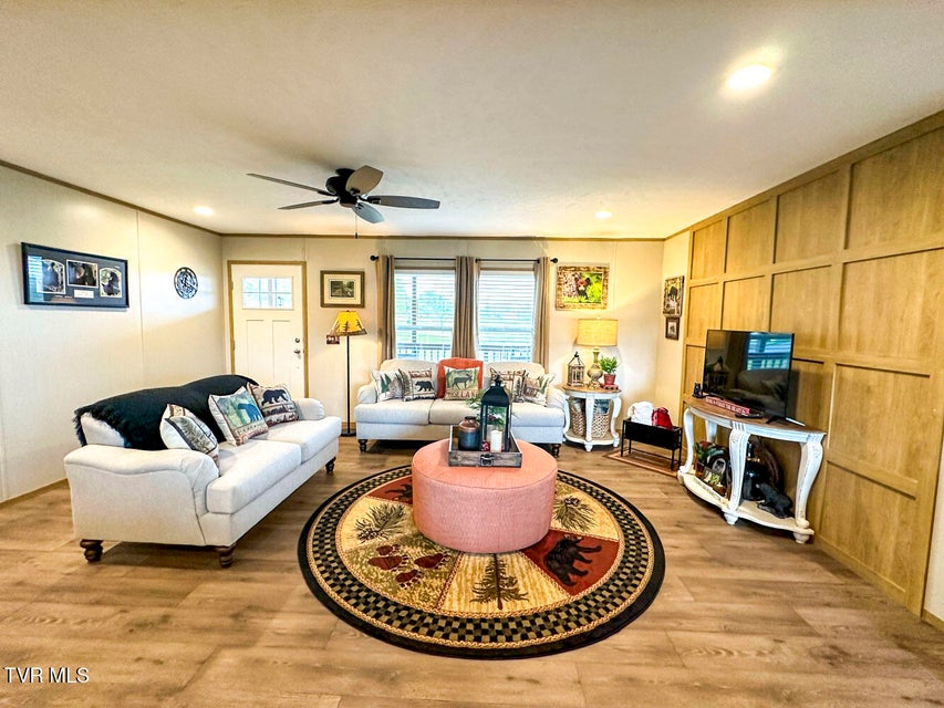 Photo #5: 306 Bungalow Drive