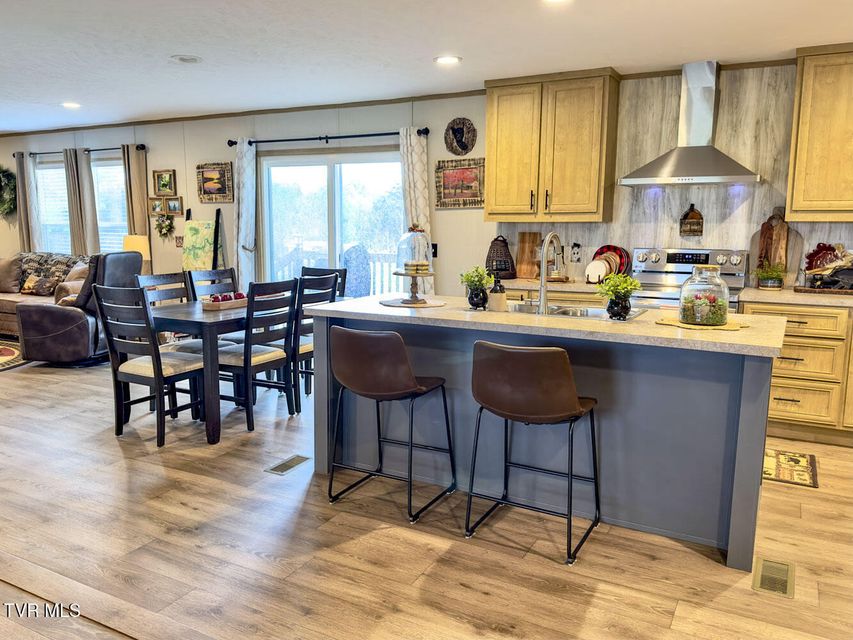 Photo #8: 306 Bungalow Drive
