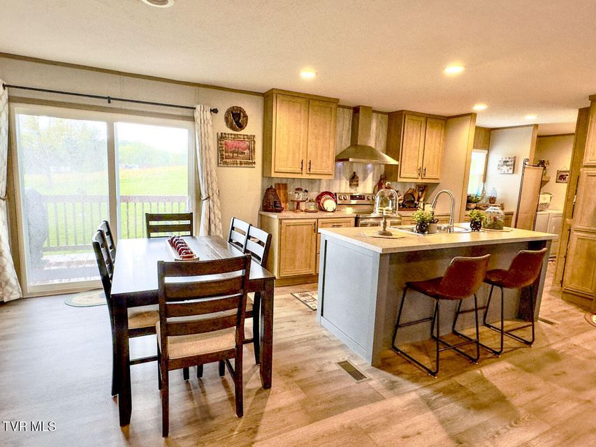 Photo #10: 306 Bungalow Drive
