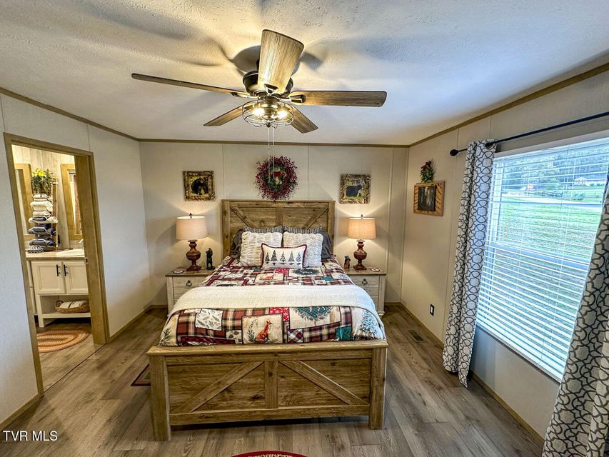 Photo #33: 306 Bungalow Drive