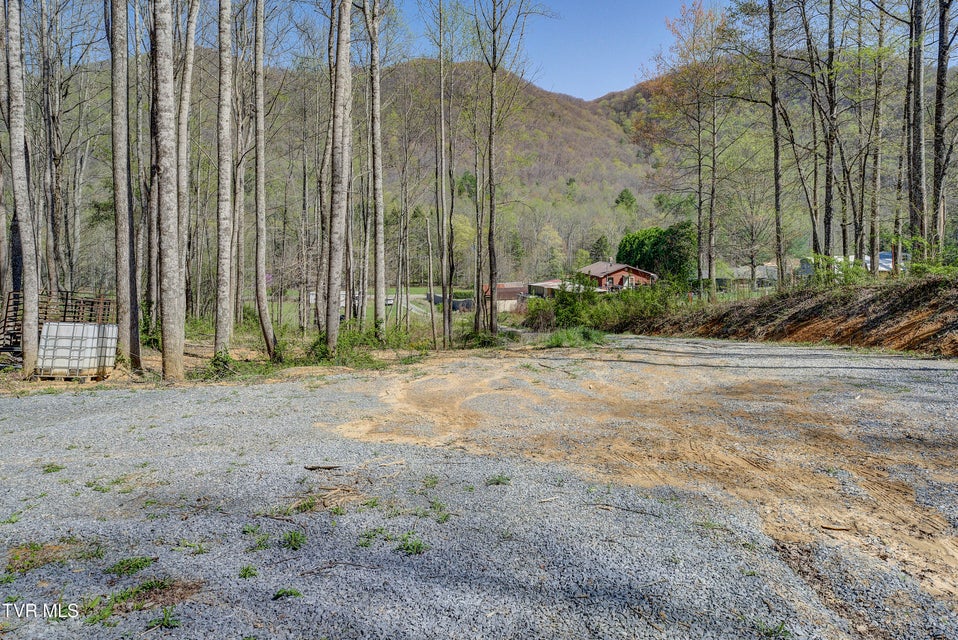 Photo #34: 724 Dry Creek Road