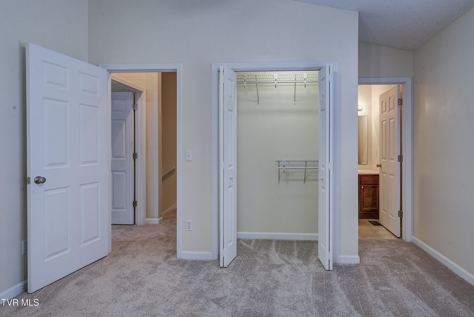 Photo #19: 1809 Lakeview Drive