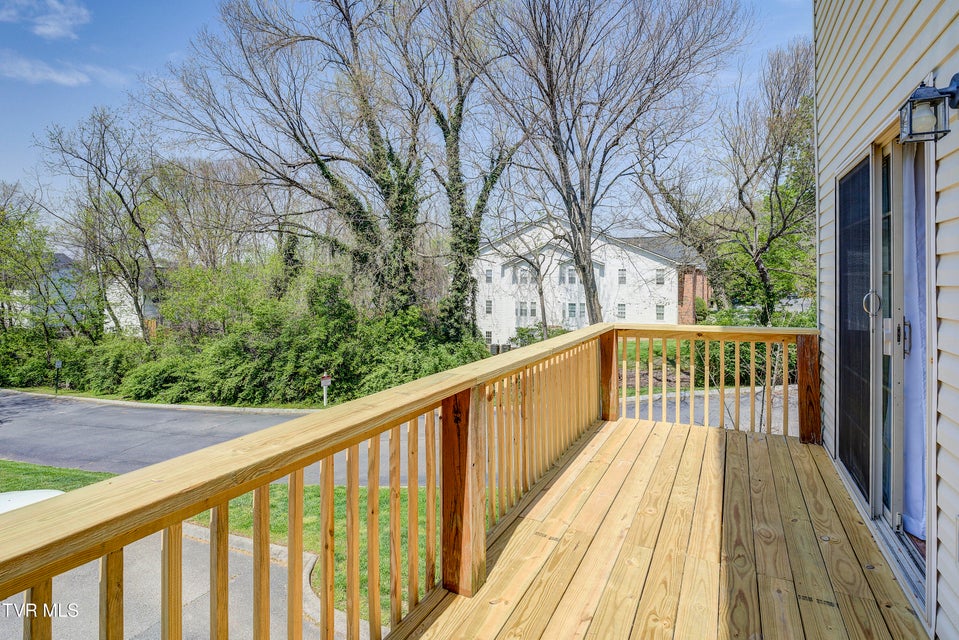 Photo #34: 1809 Lakeview Drive