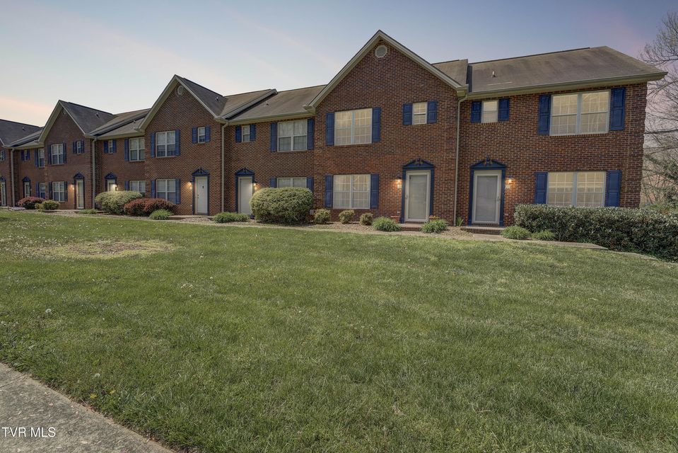 Photo #5: 1809 Lakeview Drive