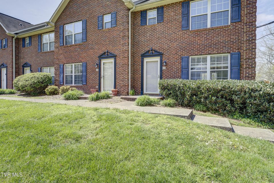 Photo #6: 1809 Lakeview Drive